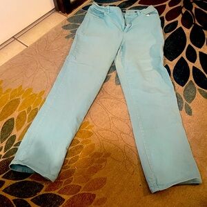 Turquoise colored jeans with 4 pockets 1 mini pocket